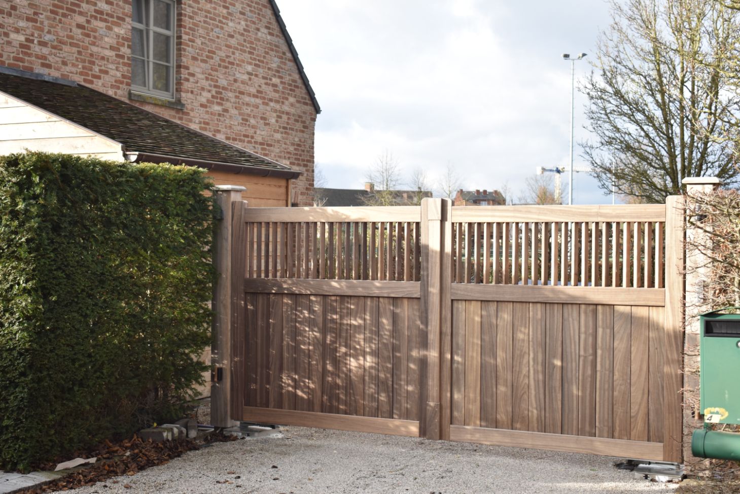 Dubbele poort realisatie Beveren-Leie