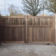 Dubbele poort realisatie Sint-Eloois-Vijve